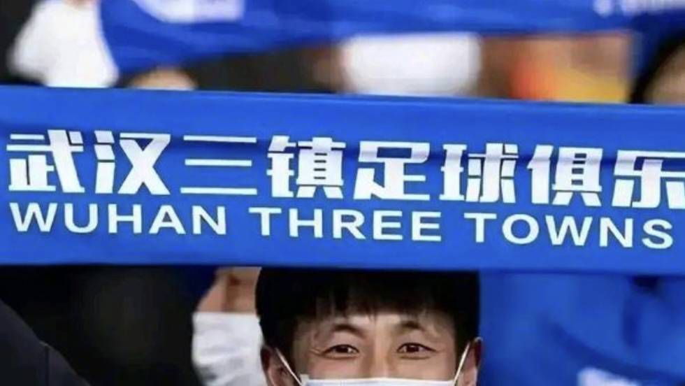 惩罚女仆扒开打屁股